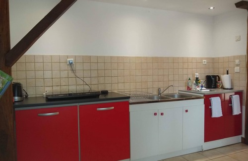 Chamberet Cottage | Comfortable Gîte: Your Peaceful Escape in Correze