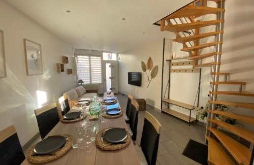 Ducey House | Oceanfront Haven: Gite comme chez soi in Ducey les Chèris