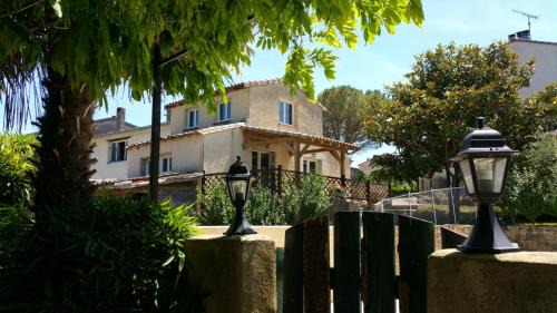 Limbrassac House | Idyllic Gite Complex Near Mirepoix with Pool & Pet Friendly