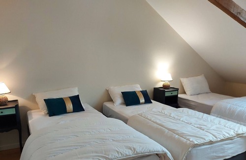 Cosse-le-Vivien Cottage | Pet-Friendly Gite Cossé-le-Vivien: Ideal for Families