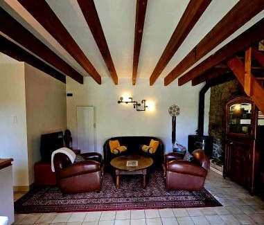 Languidic House | Cozy Gite Cosycool: Pet Friendly with Great Reviews!