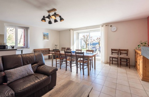 Ouzous House | Gîte d'Ayzi - Charming cottage with panoramic view, ideal for family or friends, 15 min from Lourdes
