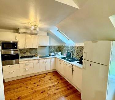 Vernou-sur-Brenne Apartment | GITE DANINOU: Family-Friendly Retreat with Pool and Terrace