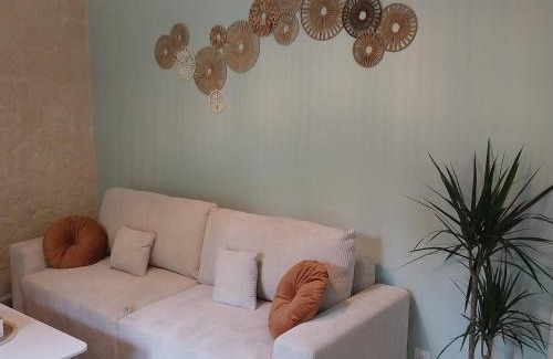 Poigny Apartment | Cozy Farmhouse Getaway - Rated 9/10 & Family-Friendly