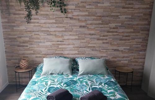 Poigny Apartment | Cozy Farmhouse Getaway - Rated 9/10 & Family-Friendly