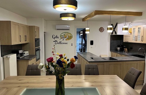 Bergesserin House | Gîte de Bellevue: Indoor Pool, Hammam & High Ratings!