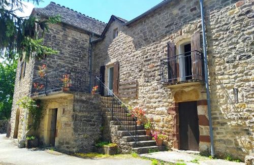 Canilhac House | Welcoming Gite de Canilhac: Ideal for Families