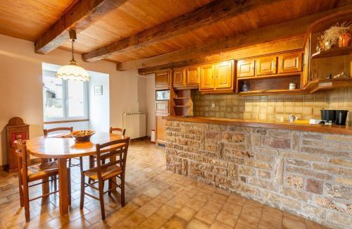 Canilhac House | Welcoming Gite de Canilhac: Ideal for Families