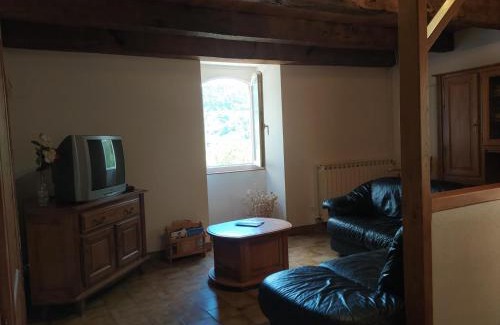 Canilhac House | Welcoming Gite de Canilhac: Ideal for Families