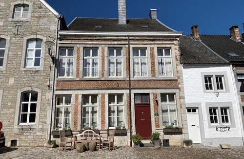 Limbourg House | Oceanfront Retreat: Gite de Caractère Le Lys Bleu