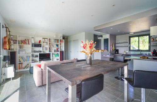 Vers House | Relax at Gite de Chantecoucou: Private Pool & Scenic Views