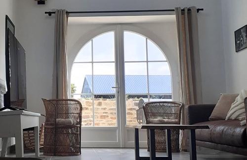 Landrevarzec House | Pet-Friendly Oceanfront Gite with 9.8 Guest Rating