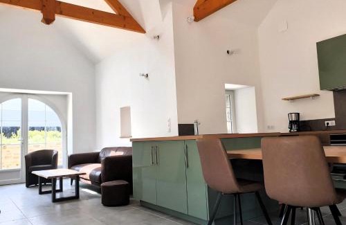 Landrevarzec House | Pet-Friendly Oceanfront Gite with 9.8 Guest Rating