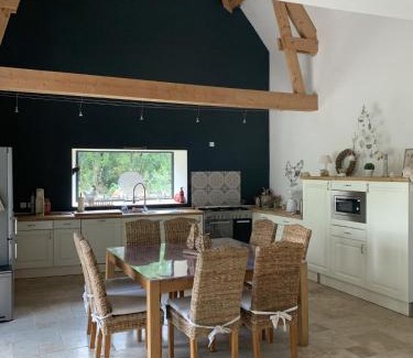 Faycelles House | Gite de Charme: Oceanfront Retreat with Private Spa