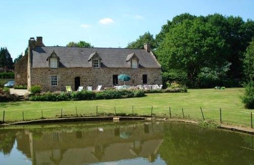 Berric House | Family-Friendly Retreat at Gite de Cohignac - Pet Friendly!