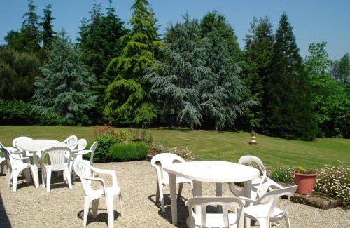 Berric House | Family-Friendly Retreat at Gite de Cohignac - Pet Friendly!