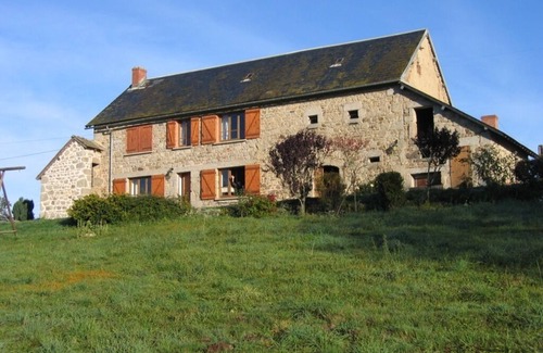 Dontreix House | Tranquil Gite de France 3 Ears by the Pond with Pool