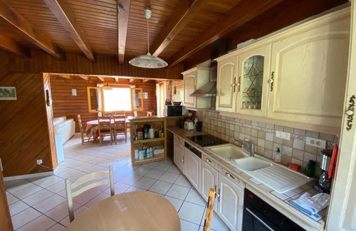 Le Tholy Ski Chalet | GITE DE FRANCE: Scenic Views & Private Parking Awaits!