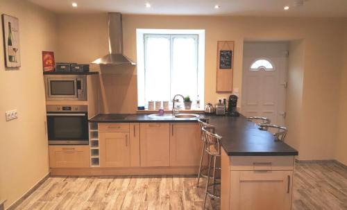 Aucey-la-Plaine House | Family-Friendly Gite de Jade Near Mont Saint Michel