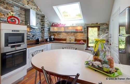 Briec House | Family-Friendly Retreat at Gite de Kerhéré - Briec-de-l'Odet
