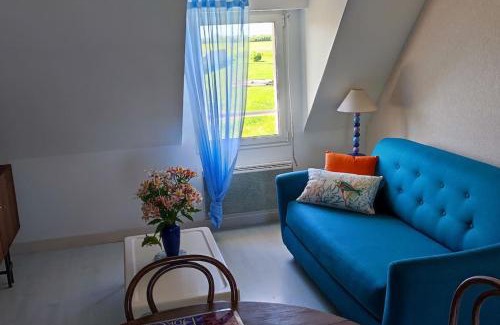 Ploudalmezeau House | Gite de Kervao: Oceanfront Retreat with Private Garden