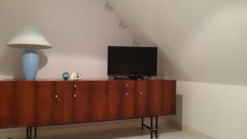 Ploudalmezeau House | Gite de Kervao: Oceanfront Retreat with Private Garden