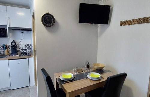 L'Isle-sur-la-Sorgue House | Gîte de L'Olivier air-conditioned, garden, free parking, 5 minutes from the center.