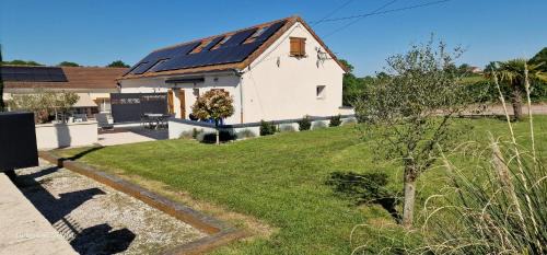 Sanvignes-les-Mines House | Oceanfront Gite de la Combe Ganat - Rated 8.8/10 by Guests