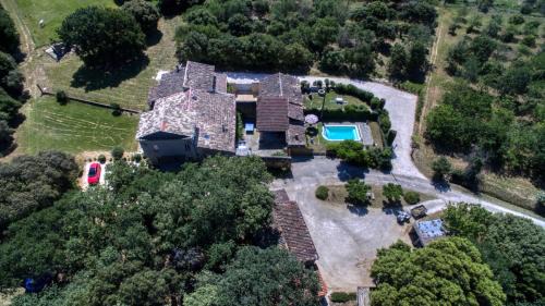 Grillon House | GITE DE LA GARÈNE: Oceanfront Retreat with Pool & Views