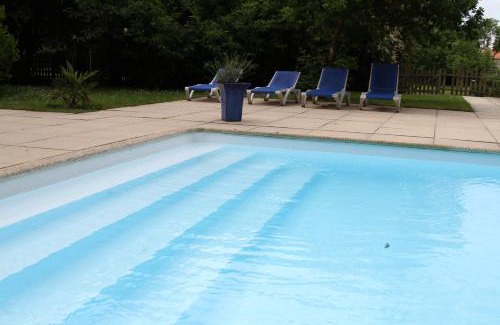 Bouaye House | Gite de la Laiterie: Guest Rated 9.2, Pet-Friendly Retreat