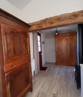 Aizenay House | Charming Gite de la Petite Folie: Child-Friendly Retreat