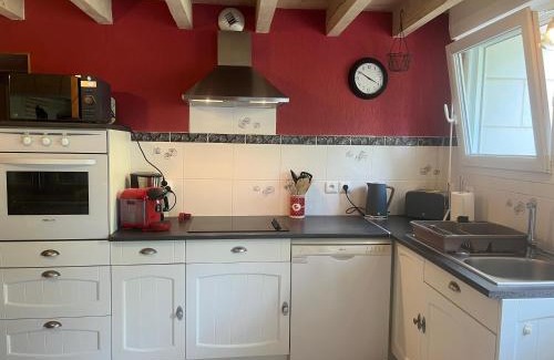 Thesee House | Oceanfront Gite de la Pilaudiere with Family-Friendly Vibes