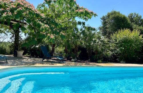 Savignac-de-Duras House | Gite de La Rastelle: Oceanfront Stay with Hot Tub & 9.8 Rating