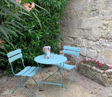 Fontvieille House | Family-Friendly Retreat at Gite de la Tour des Abbés