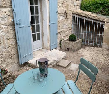 Fontvieille House | Family-Friendly Retreat at Gite de la Tour des Abbés