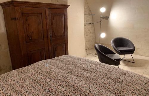 Fontvieille House | Family-Friendly Retreat at Gite de la Tour des Abbés