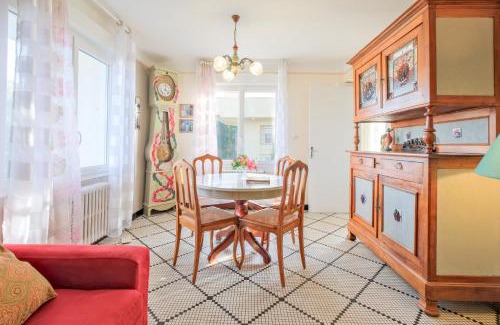 Boulazac-Isle-Manoire Apartment | Gite De Monplaisir