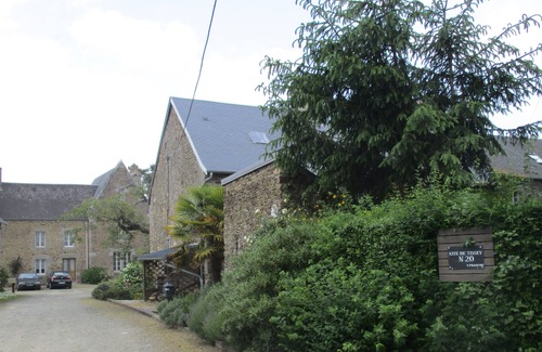 Dragey-Ronthon House | Discover Tissey Cottage: Oceanfront Retreat by Mont St Michel