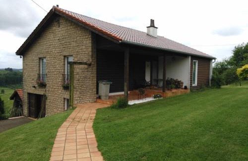 Meix-devant-Virton House | Relax at Gite des 3 Bouleaux with Oceanfront Pool Access