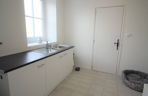 Saint-Jouin-de-Milly House | Gites79 - Gite des Camélias: Perfect for Family Getaways