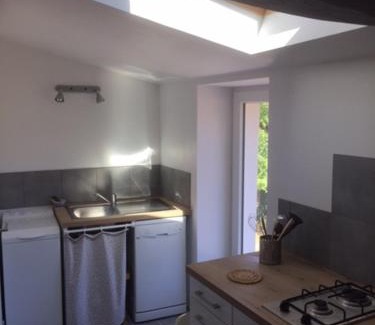 Muron House | Idyllic Gite des Chouettes with Ocean View & Family-Friendly Amenities