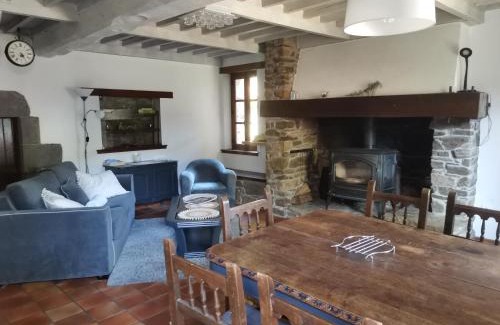 Saint-Remy-de-Blot House | Child-Friendly Gite des Cotes de Sioule - Guest Rated 9/10