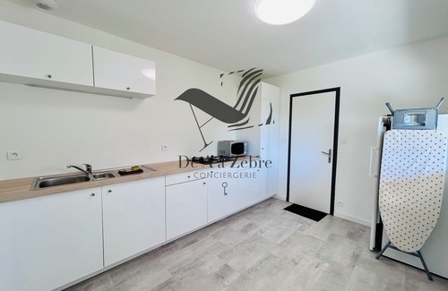 Bourcefranc-le-Chapus House | Relax at House by Ile d'Oléron with Inviting Pool Access