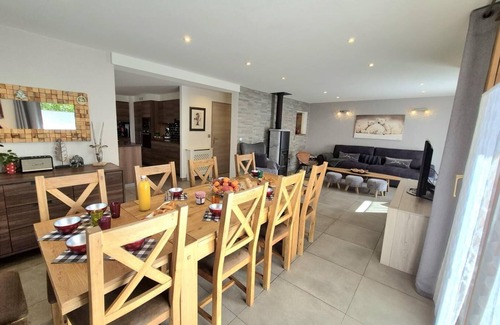 Aime House | Pet-Friendly Gite DES Ours with Spa & Hot Tub in Aime