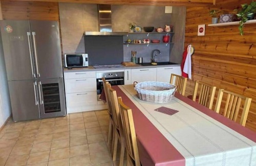 Osseja House | Gite des Ours: Guest Rated 10/10, Pet & Child Friendly