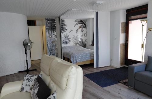 Peseux Apartment | Pet-Friendly Gite des Pavés in Peseux - Rated 9.2/10