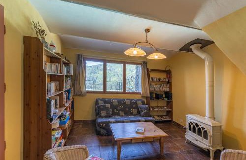 Malbosc House | Discover Gite Des Ressources with Pool & Family-Friendly Perks