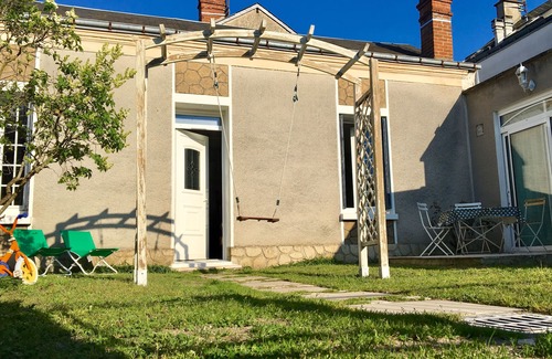 Saint-Pierre-des-Corps House | Quiet Gite with Garden, Ocean View & Top Guest Rating 9.6