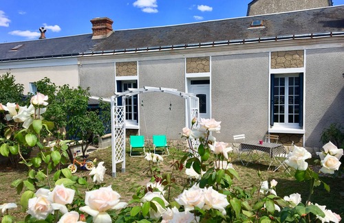 Saint-Pierre-des-Corps House | Quiet Gite with Garden, Ocean View & Top Guest Rating 9.6