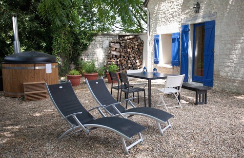 Lemere House | Discover GITE DU CHATEAU DU RIVAU: Spa and Family Retreat